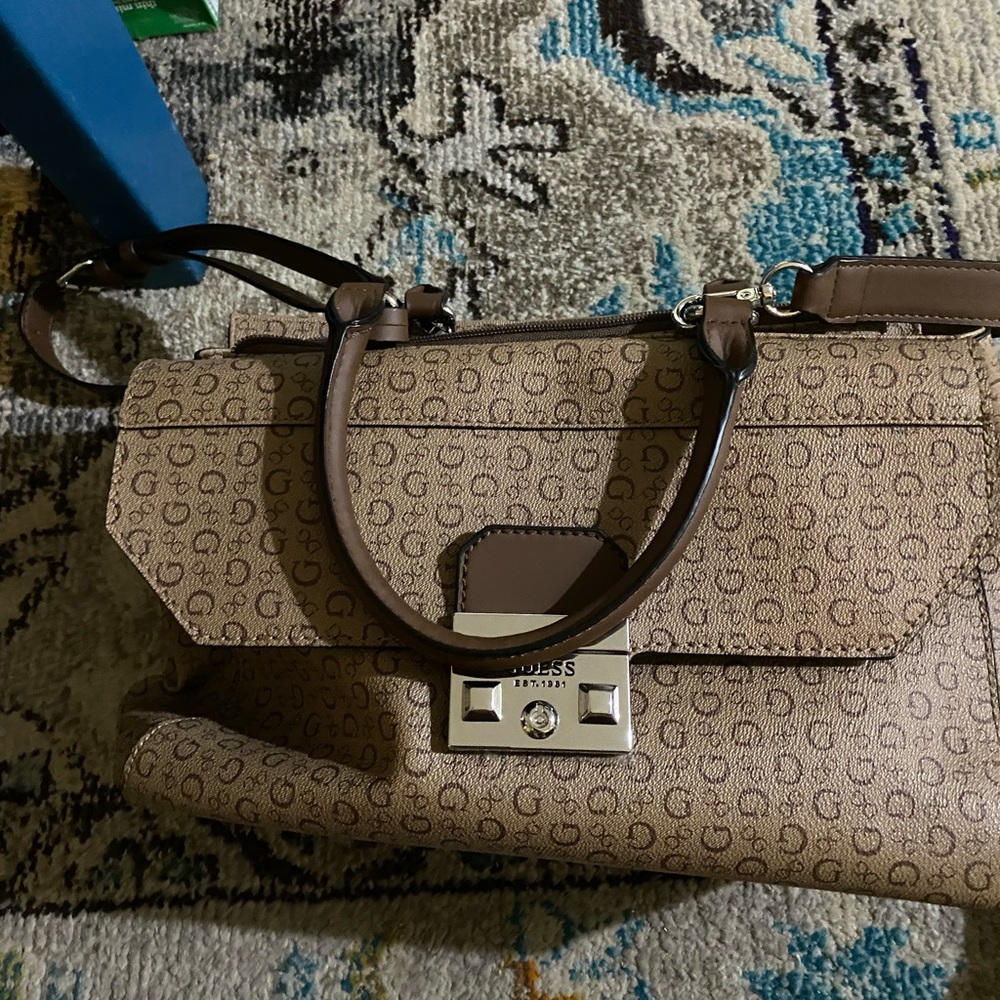 Guess purse